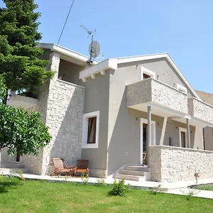 4* Maison d'hôtes Lucica